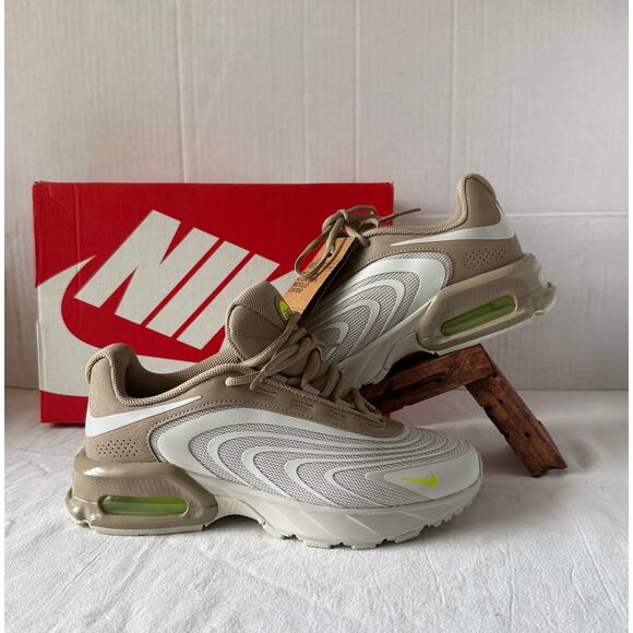 Nike Air Max Fire Shoes Sneakers Light Bone Khaki Volt Mens Size 8 IF2621-002New